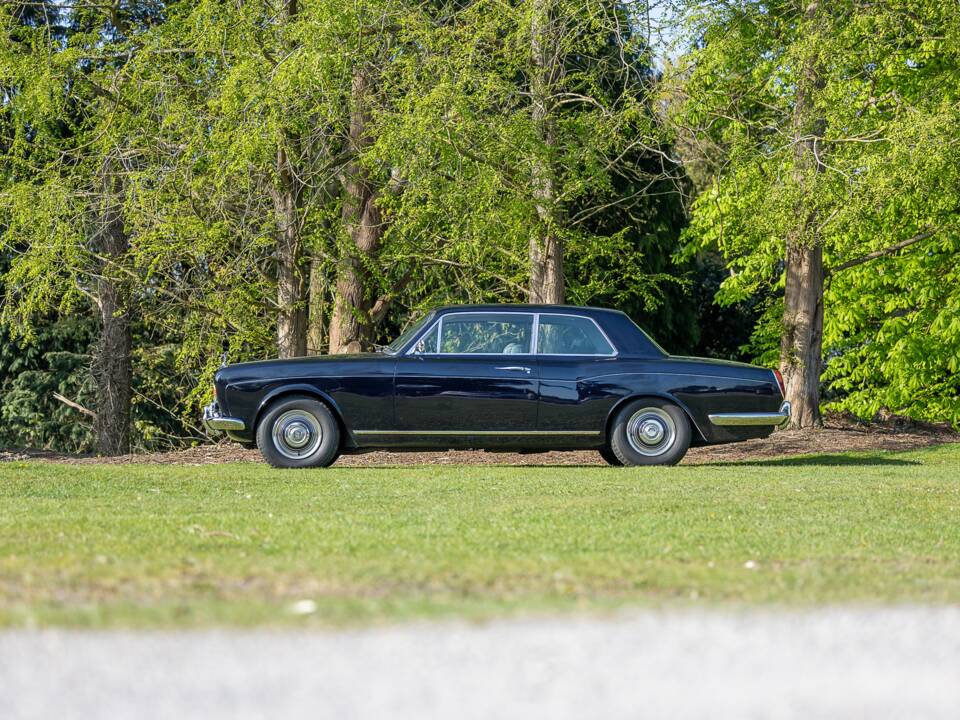 Image 8/50 of Rolls-Royce Silver Shadow I (1968)