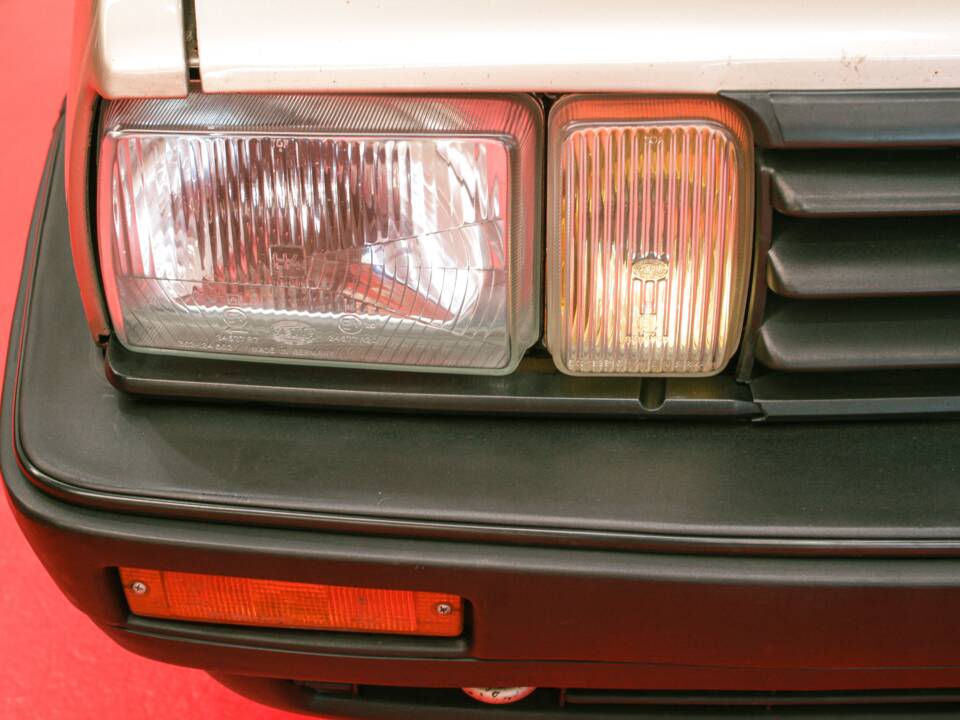 Afbeelding 5/37 van Volkswagen Passat 2.0 (1987)
