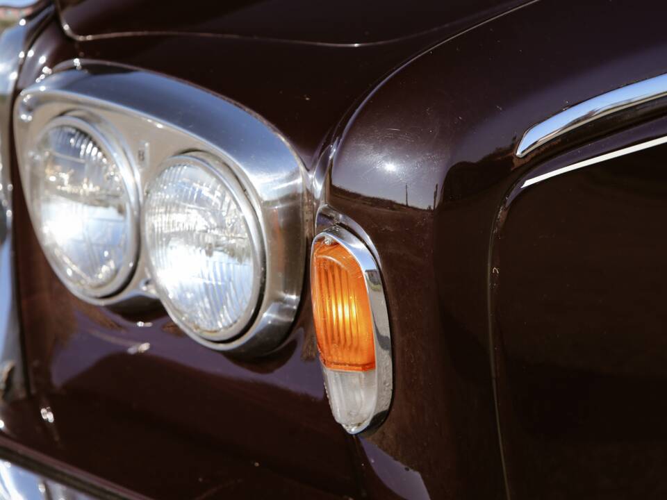 Immagine 34/196 di Bentley T 2 (1978)