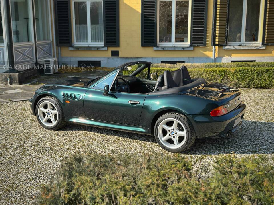 Immagine 4/93 di BMW Z3 2.2i (2002)