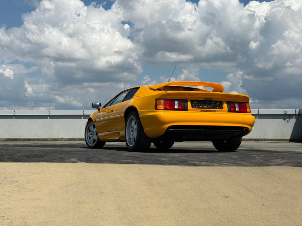 Immagine 9/13 di Lotus Esprit S4 (1994)
