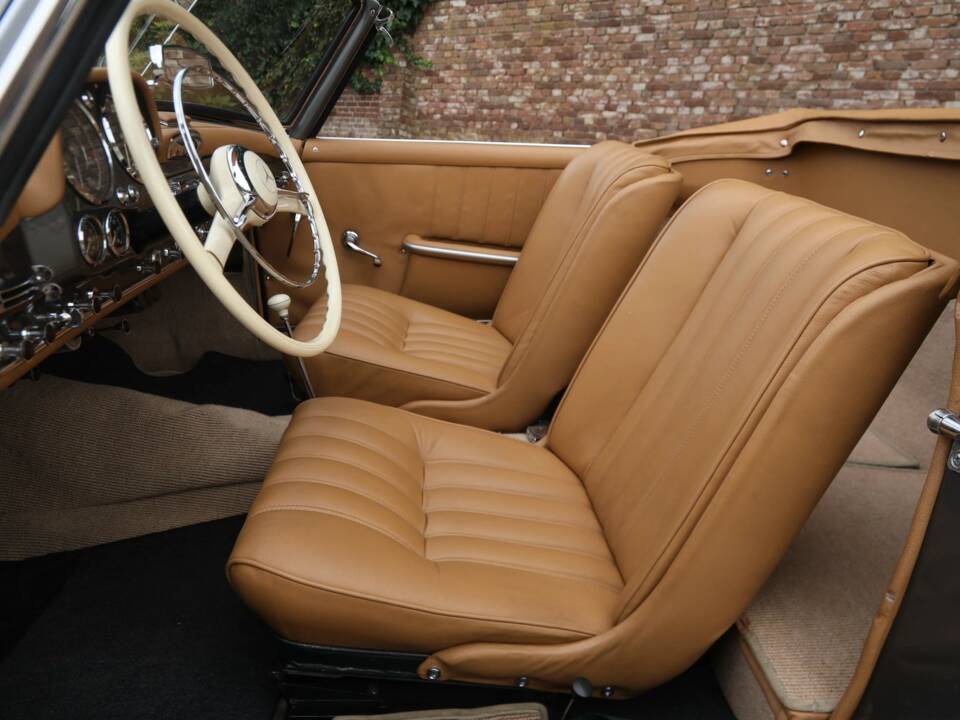 Image 18/50 of Mercedes-Benz 190 SL (1956)