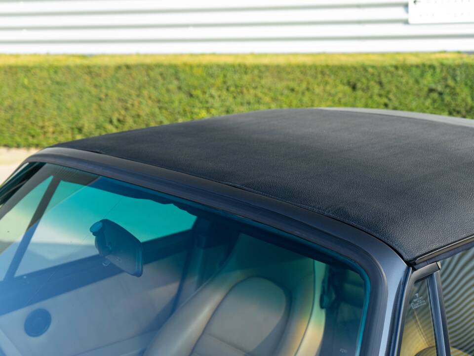 Bild 3/34 von Porsche 911 Carrera 4 (1991)