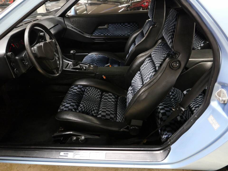Immagine 11/31 di Porsche 928 (1978)