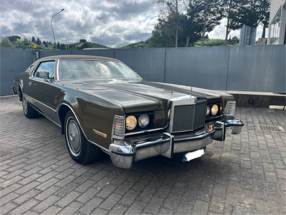 Afbeelding 6/24 van Lincoln Continental Mark IV (1974)