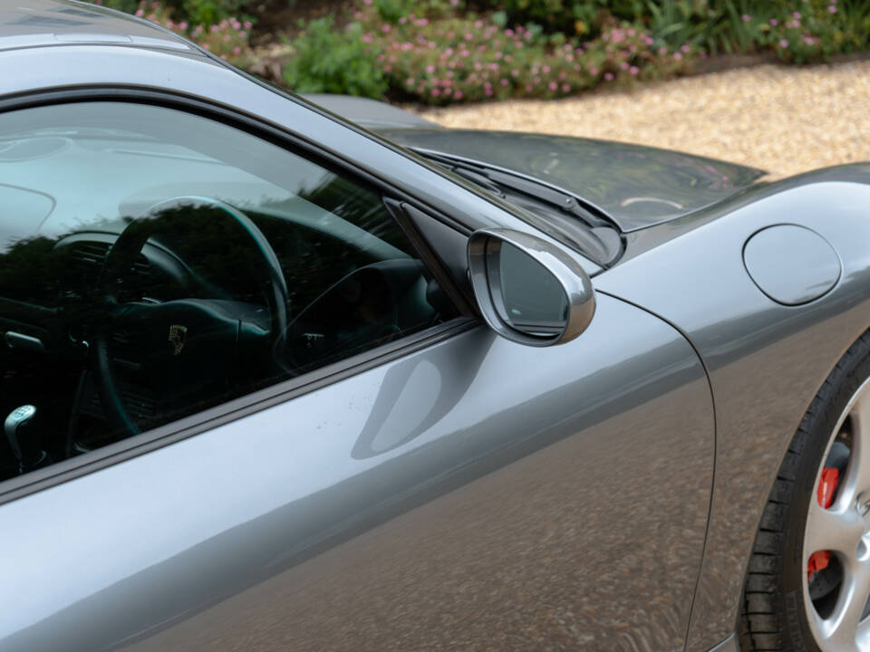 Image 23/50 of Porsche 911 Carrera 4S (2003)