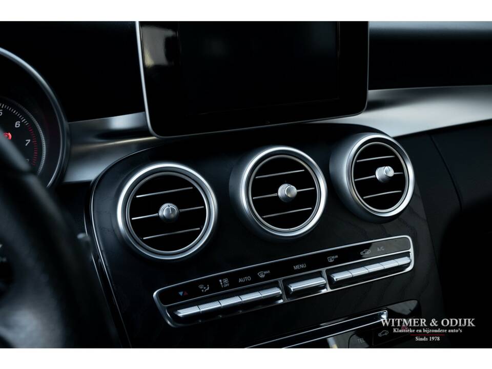 Imagen 18/29 de Mercedes-Benz C 180 T (2016)