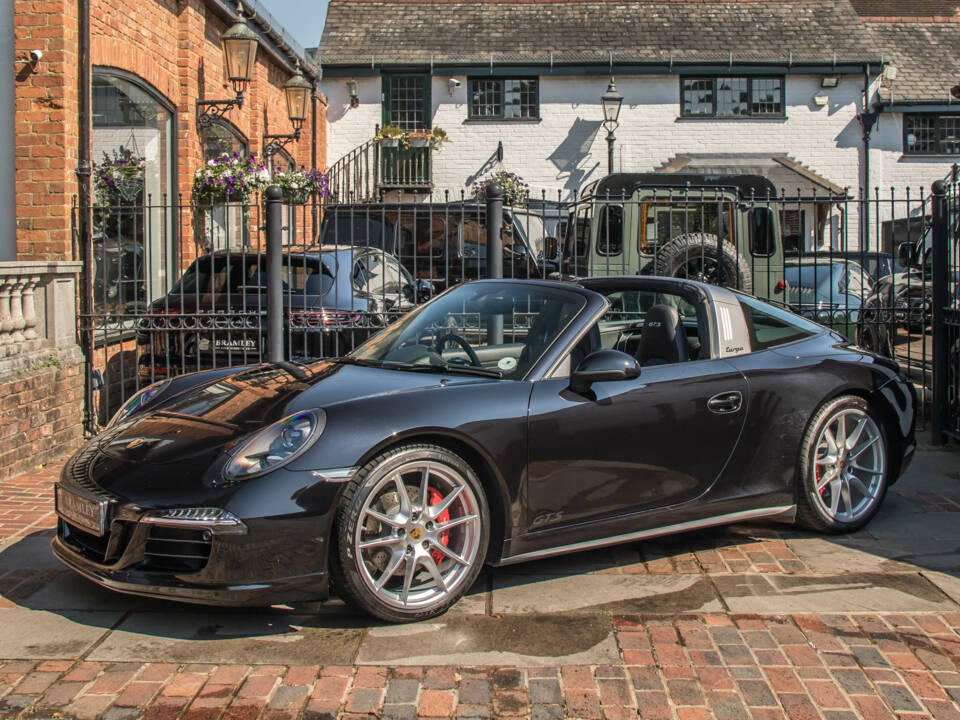 Image 4/23 de Porsche 911 Targa 4 GTS (2015)