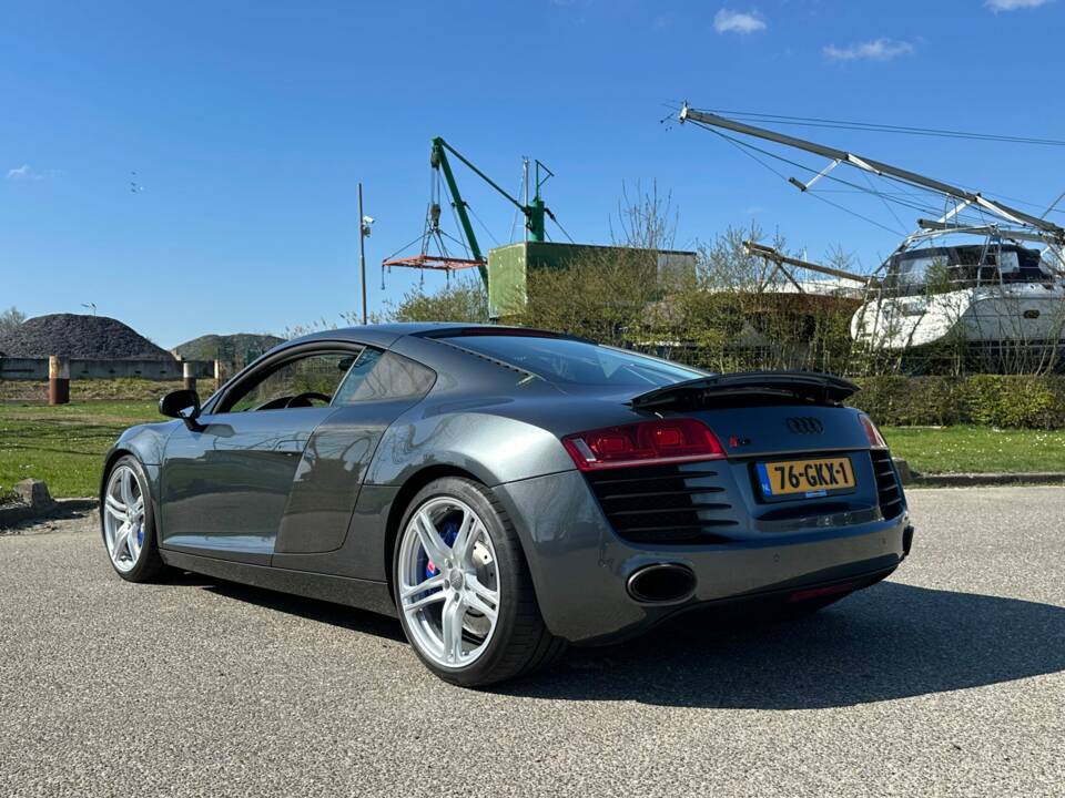 Immagine 3/4 di Audi R8 (2007)