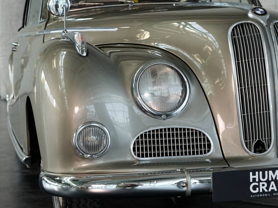 Immagine 32/50 di BMW 502 Baur (1955)