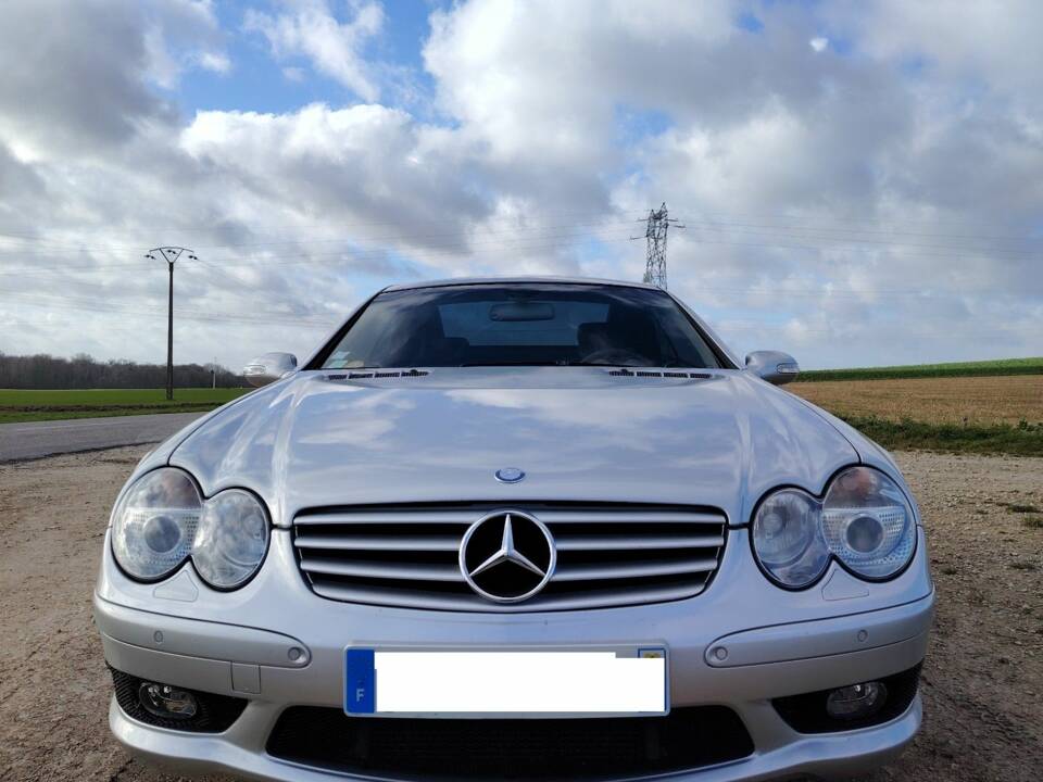 Image 2/15 of Mercedes-Benz SL 55 AMG (2002)