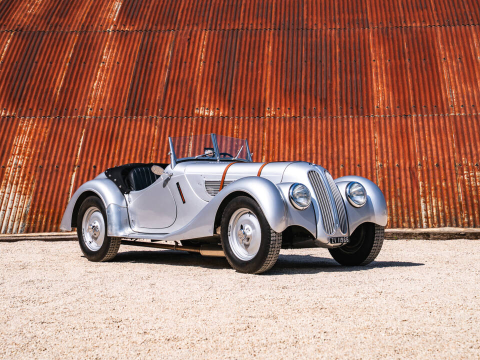 Immagine 1/35 di BMW 328 (1938)