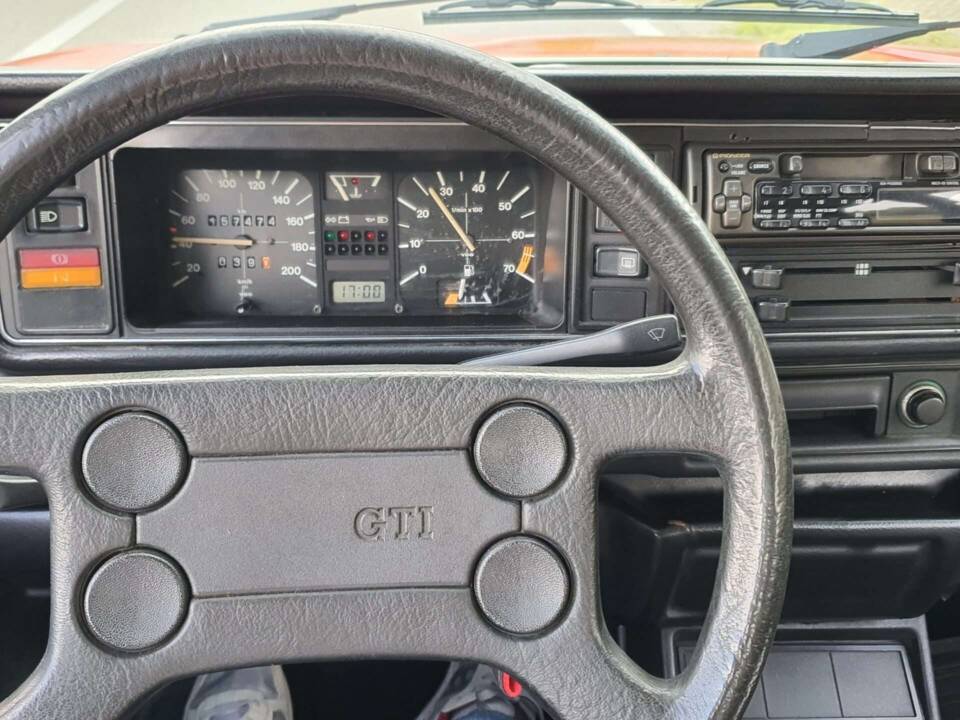 Afbeelding 22/50 van Volkswagen Golf Mk I Convertible 1.1 (1981)