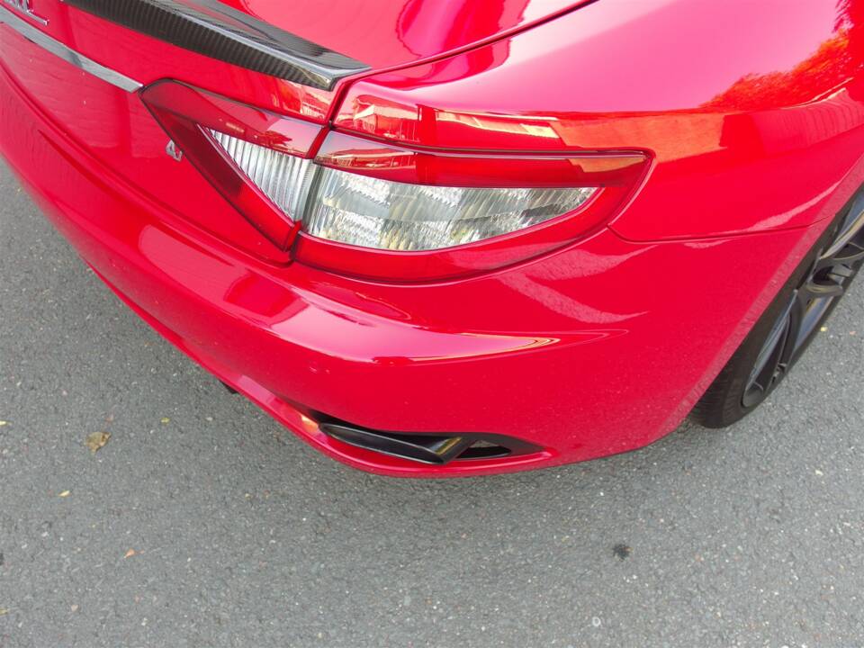 Image 33/99 of Maserati GranCabrio Sport (2015)