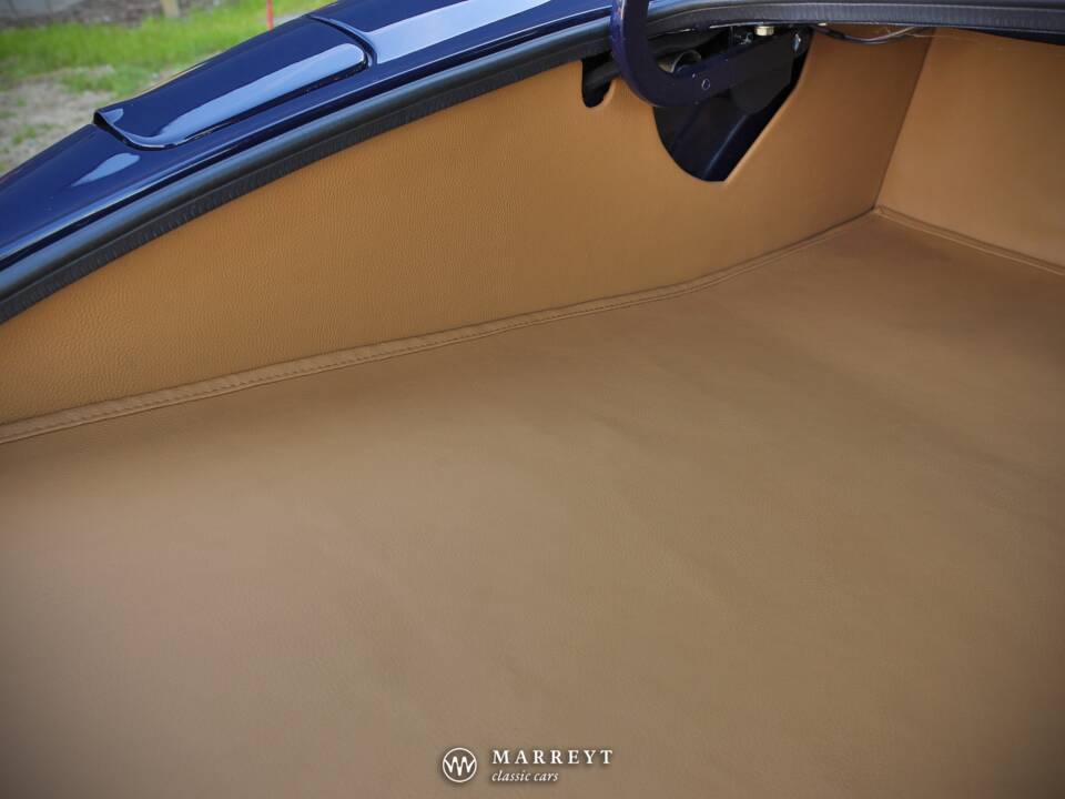 Image 69/80 de Jaguar Type E 4.2 (1966)