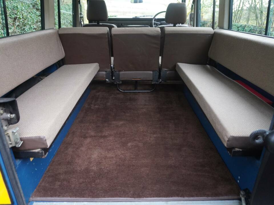 Bild 16/19 von Land Rover 110 (1986)