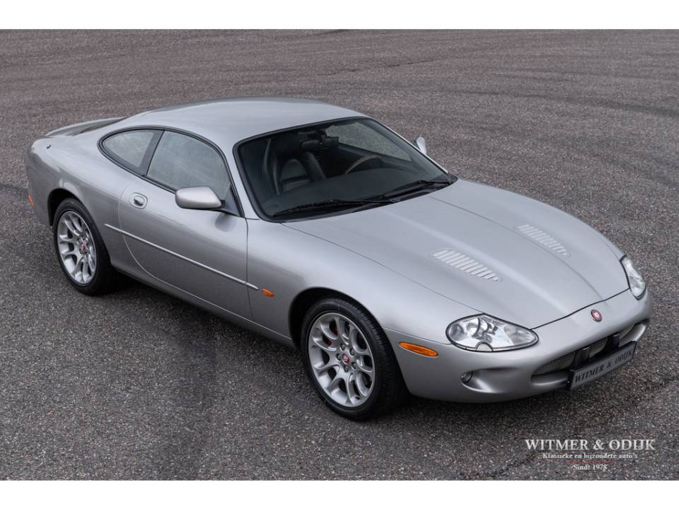Afbeelding 8/30 van Jaguar XKR (1999)