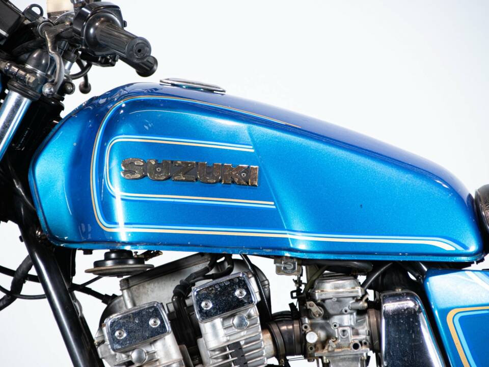 Bild 28/50 von Suzuki DUMMY (1981)