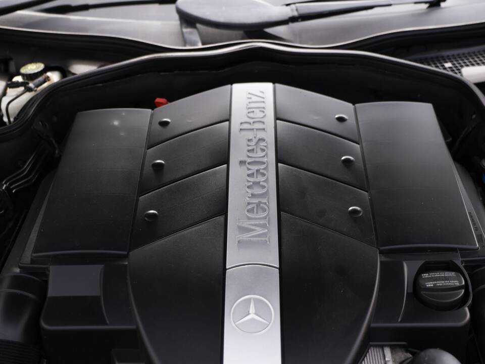 Obraz 50/50 pojazdu Mercedes-Benz SL 350 (2004)