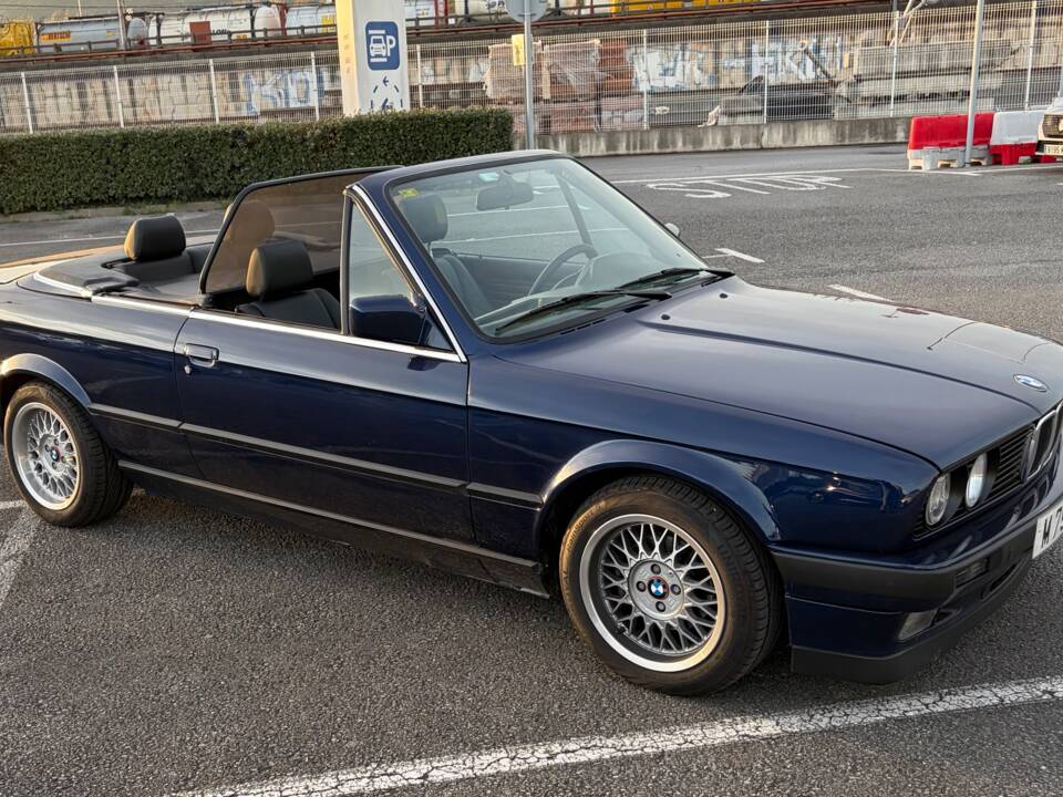 Bild 9/55 von BMW 320i (1991)