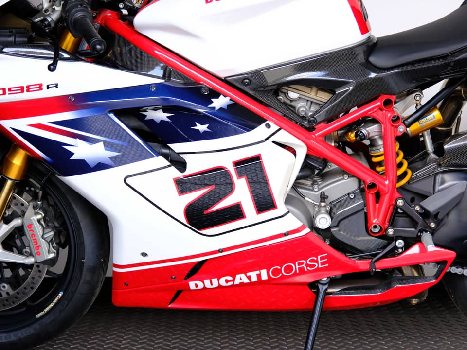 Image 56/98 of Ducati 1098 R (2010)