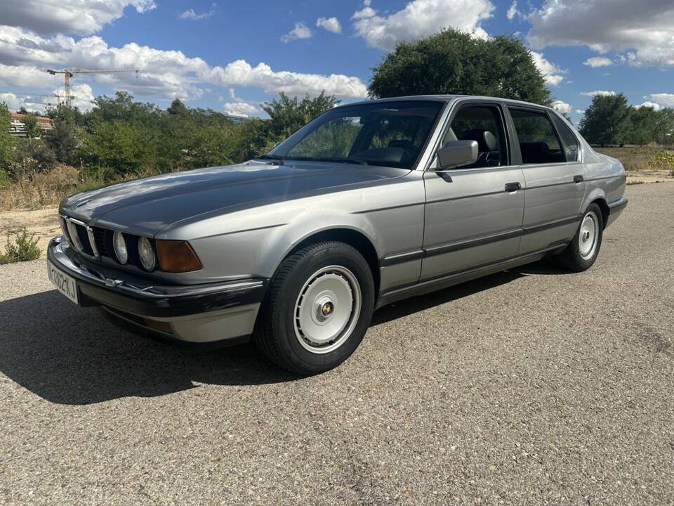 Bild 3/7 von BMW 750i (1989)