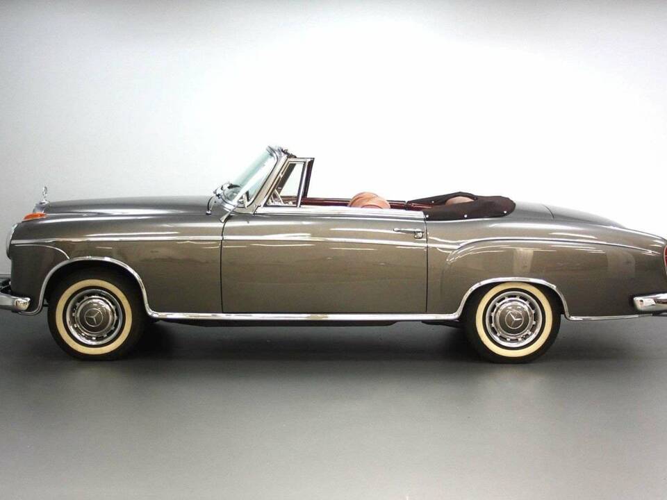 Image 5/14 of Mercedes-Benz 220 S Cabriolet (1957)