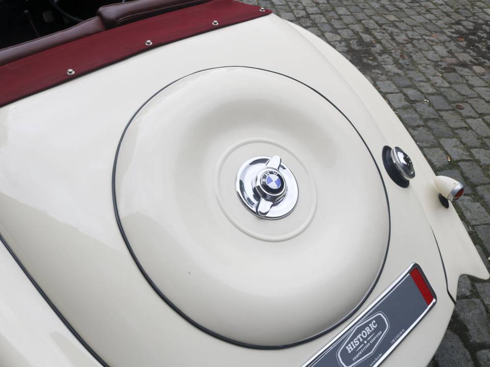 Image 13/28 of BMW 328 (1937)