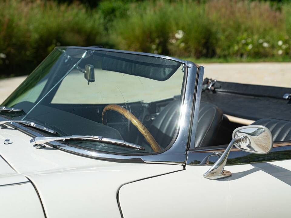 Bild 18/50 von Jaguar E-Type (1968)