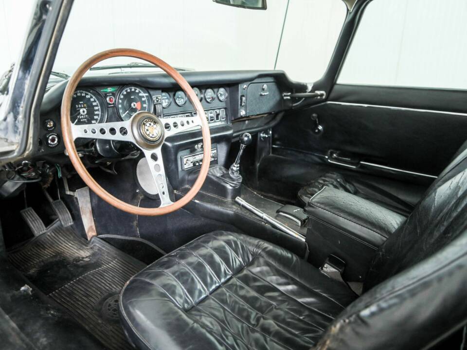 Image 8/47 de Jaguar E-Type (1969)