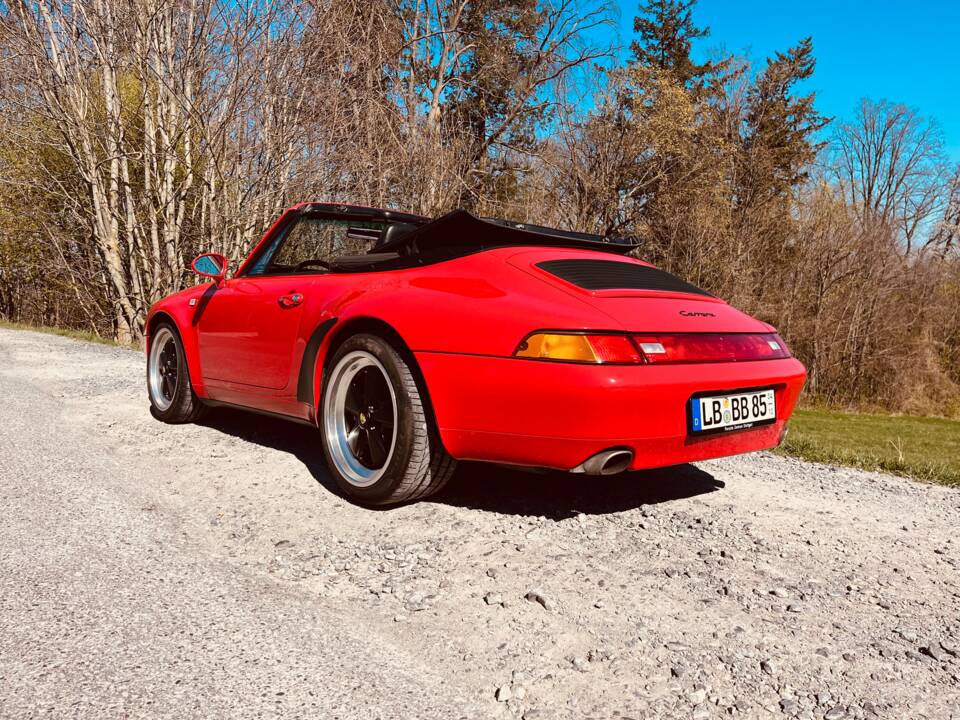 Imagen 2/6 de Porsche 911 Carrera (1995)