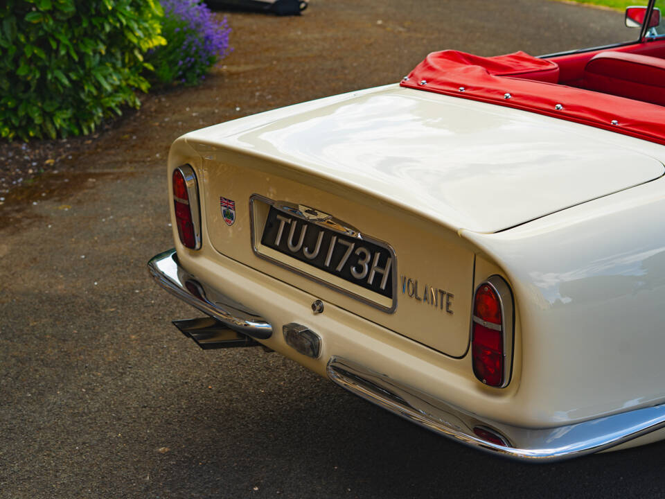 Bild 22/62 von Aston Martin DB 6 Mk II Volante (1970)