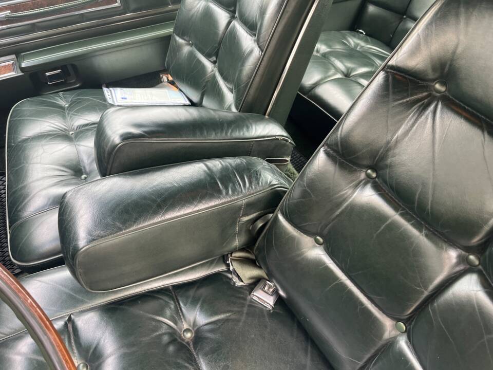 Image 16/20 of Lincoln Continental Mark IV (1973)