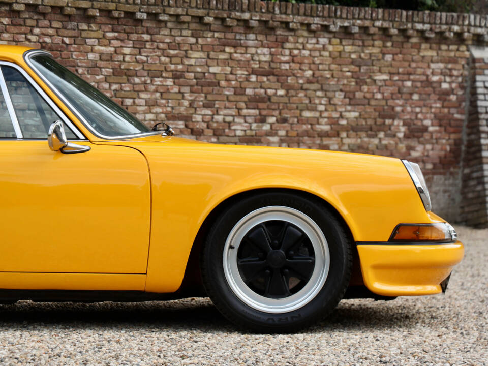 Immagine 37/50 di Porsche 911 2.2 E (1970)