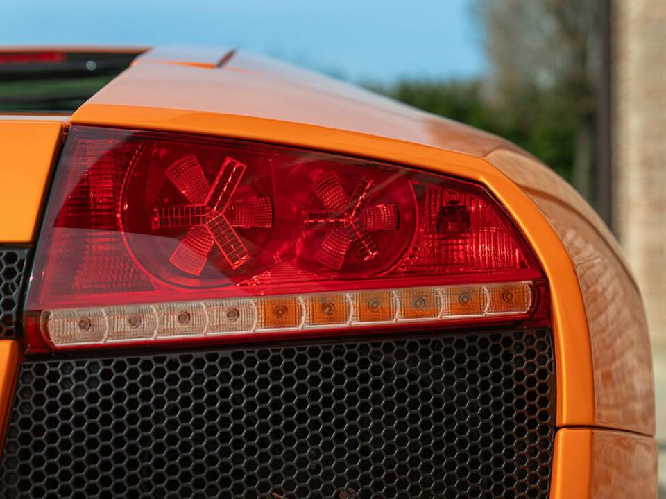 Image 19/50 of Lamborghini Murciélago (2003)