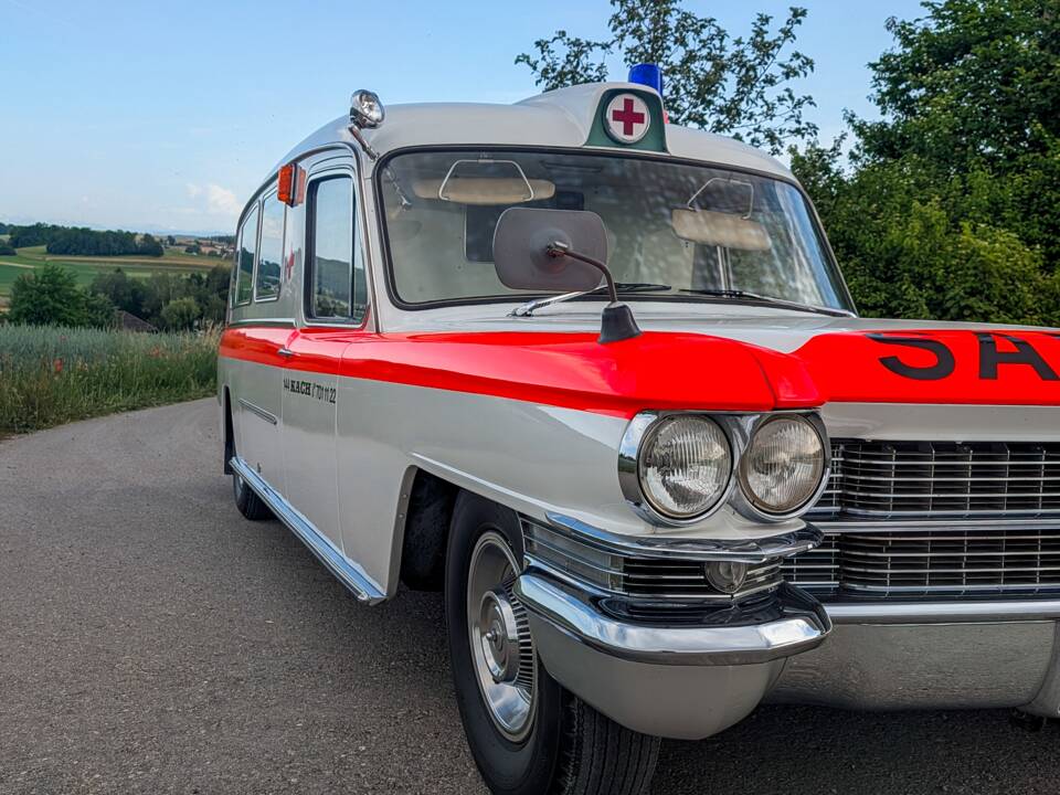 Image 21/51 of Cadillac Ambulance Carrosserie Köng (1964)
