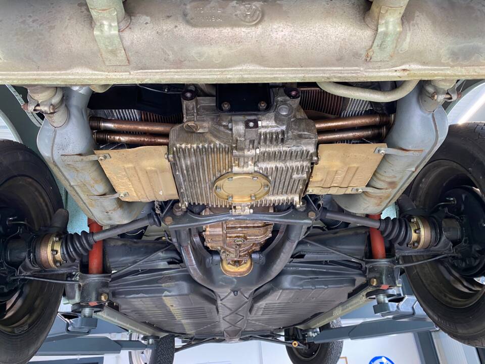 Image 68/96 of Volkswagen Beetle 1303 (1980)