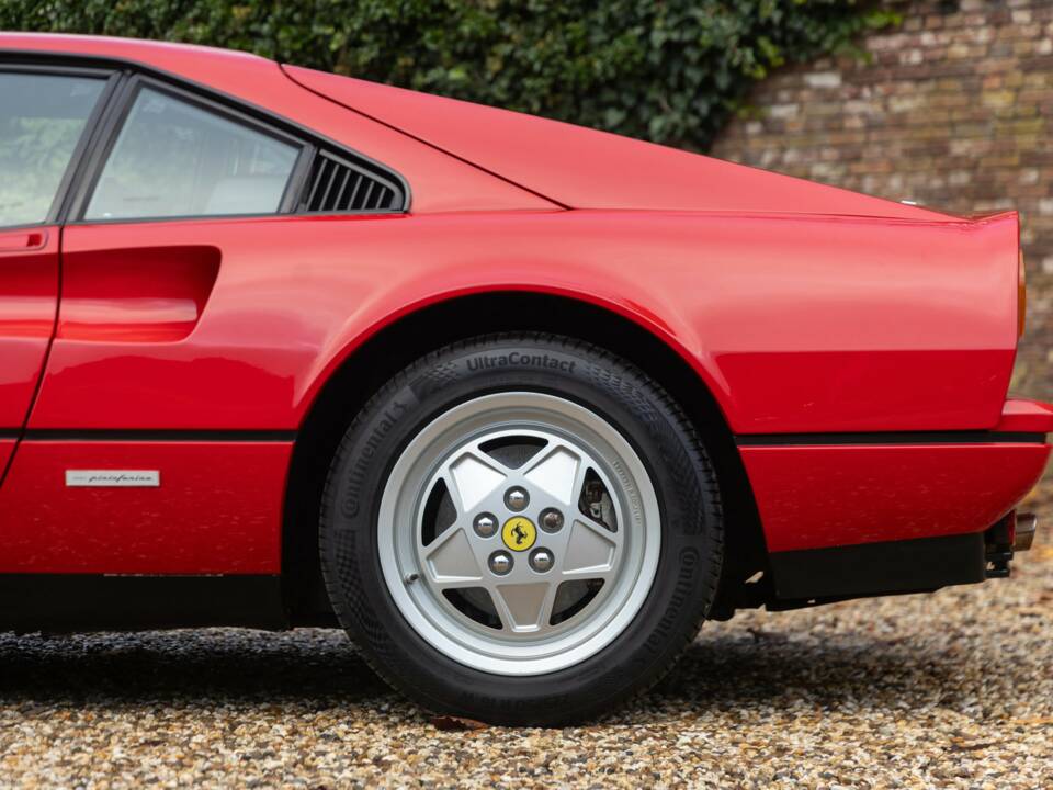 Image 11/50 of Ferrari 328 GTB (1989)