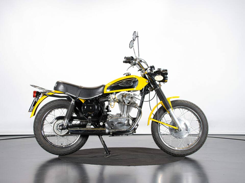 Immagine 5/50 di Ducati 350 Scrambler (1971)