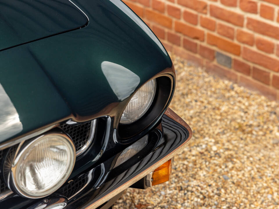 Bild 17/54 von Aston Martin V8 EFi (1987)