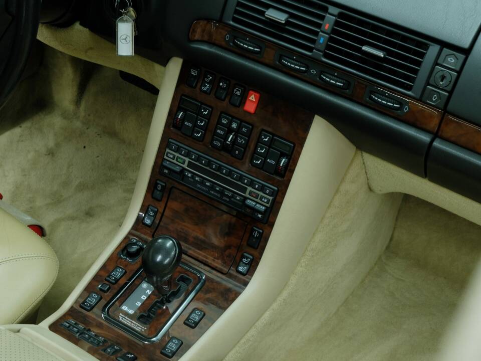 Bild 30/50 von Mercedes-Benz 600 SEC (1993)