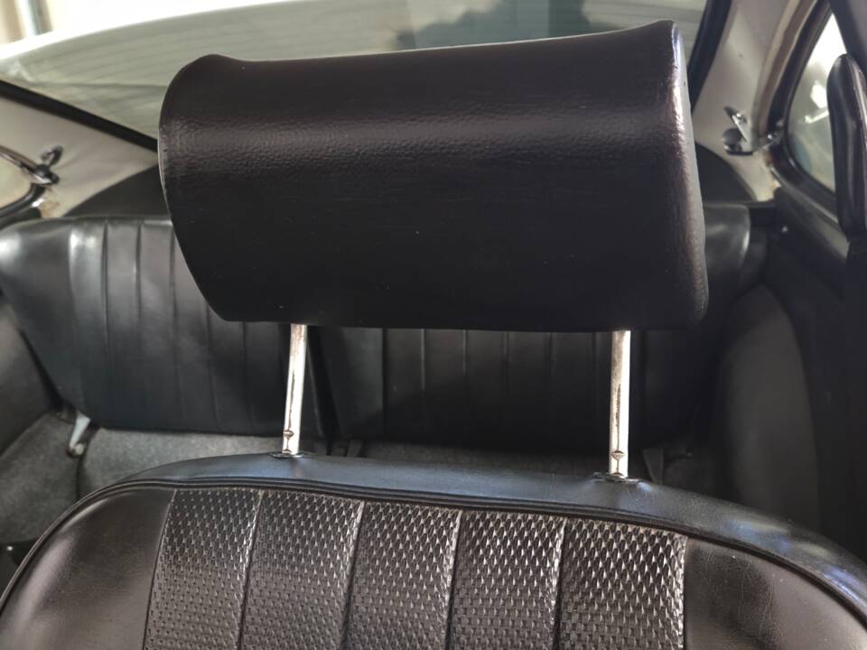 Image 25/79 of Porsche 912 (1969)