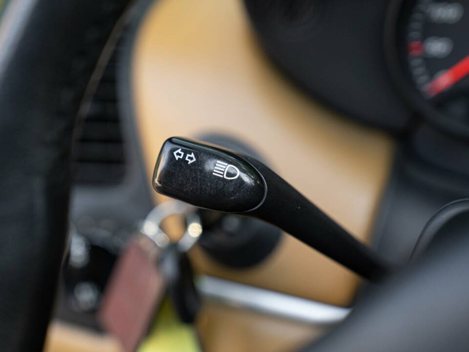 Image 47/50 of Porsche Boxster (2000)