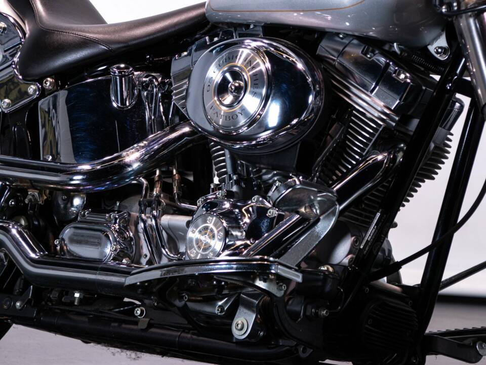 Image 44/50 of Harley-Davidson DUMMY (2005)