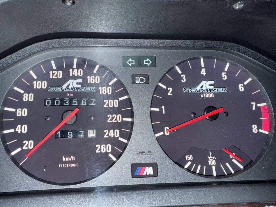 Bild 10/18 von BMW 325i (1986)