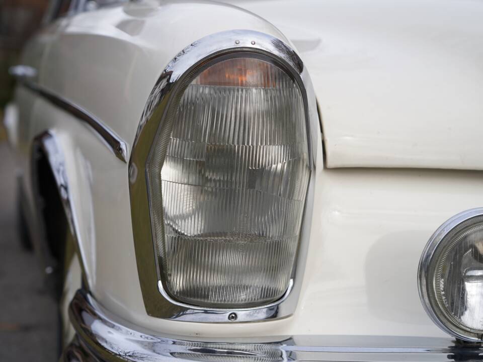 Bild 11/18 von Mercedes-Benz 300 SE (1965)
