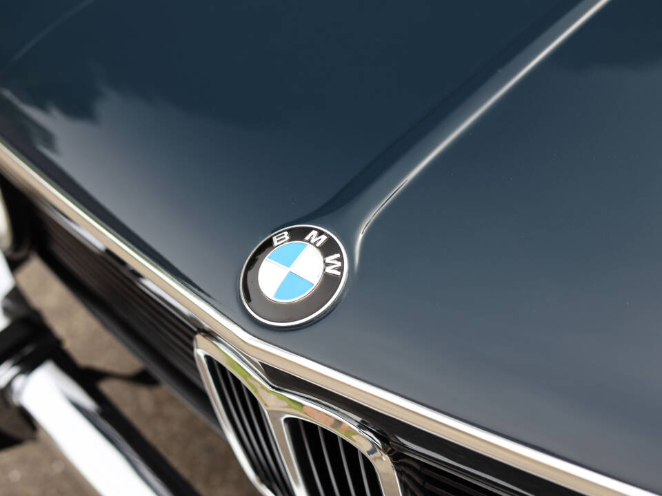 Image 35/50 of BMW 1802 (1975)