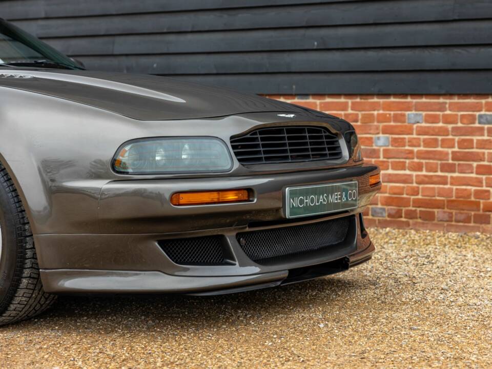 Image 13/50 de Aston Martin DB 7 Vantage Volante (2000)