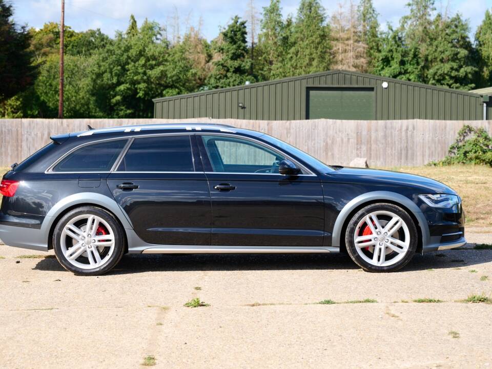 Imagen 2/50 de Audi A6 3.0 TDI allroad quattro (2012)
