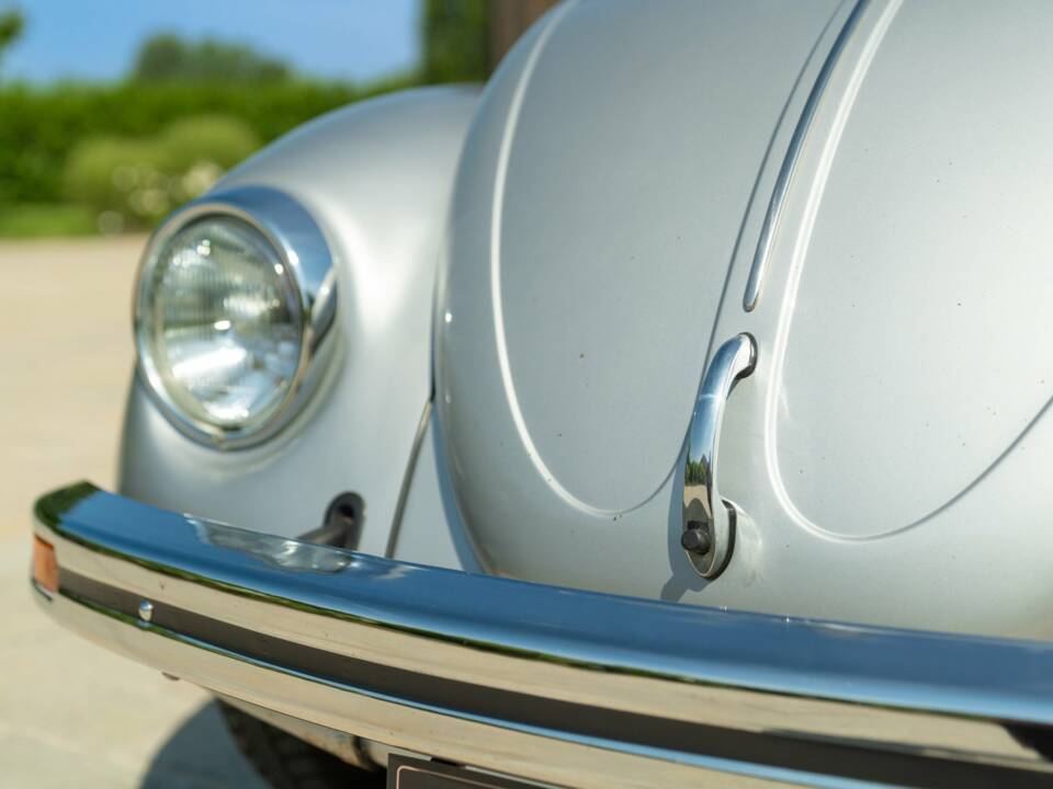 Immagine 15/46 di Volkswagen Käfer 1200 &quot;Jeans Bug&quot; (1982)